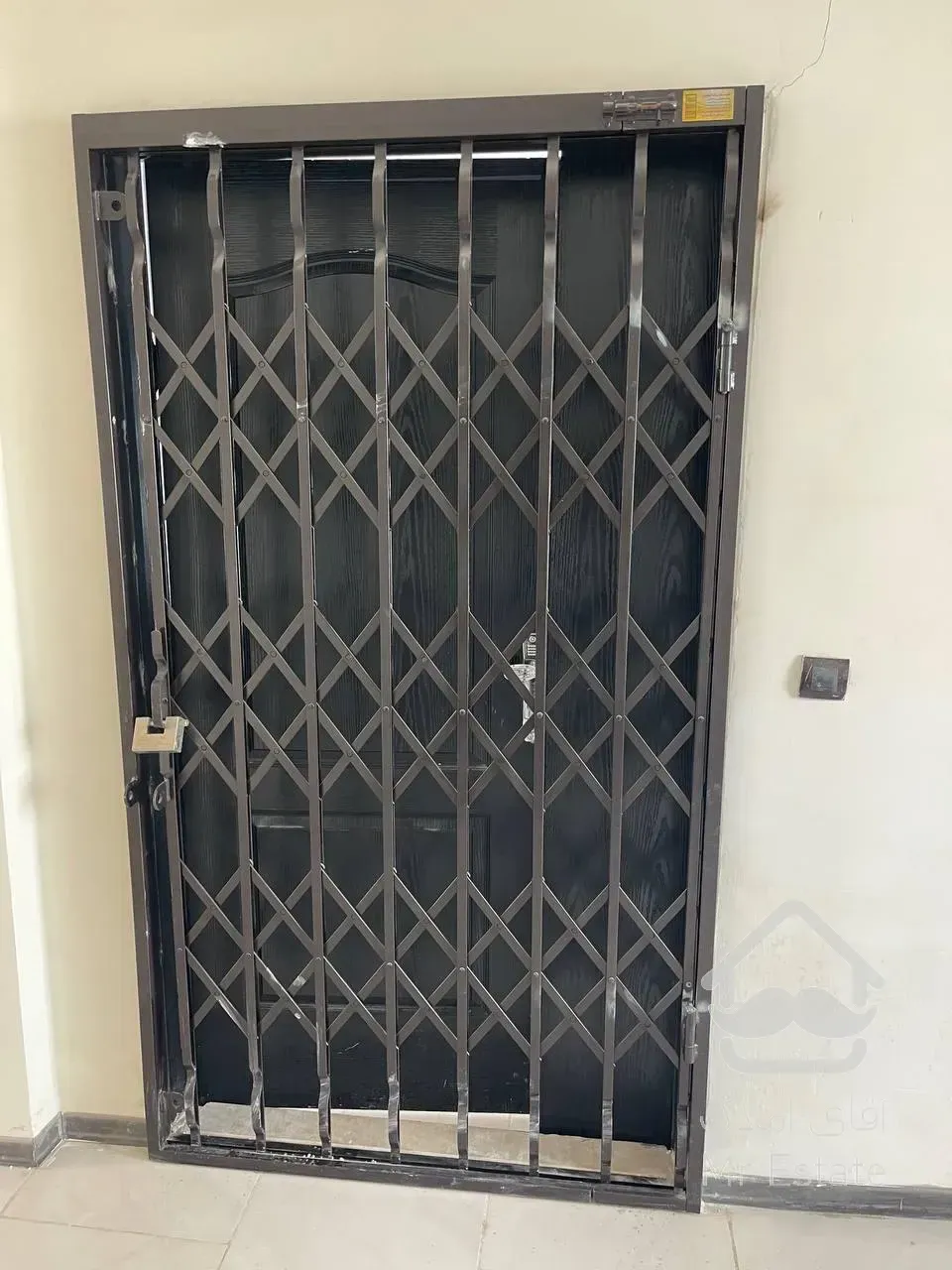 آپارتمان ۸۰ متری کلید نخورده