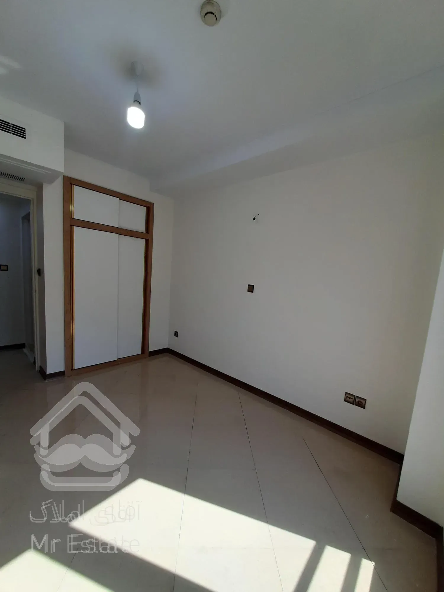 فروش ویژه ۸۵متری زیر قیمت در همیلا