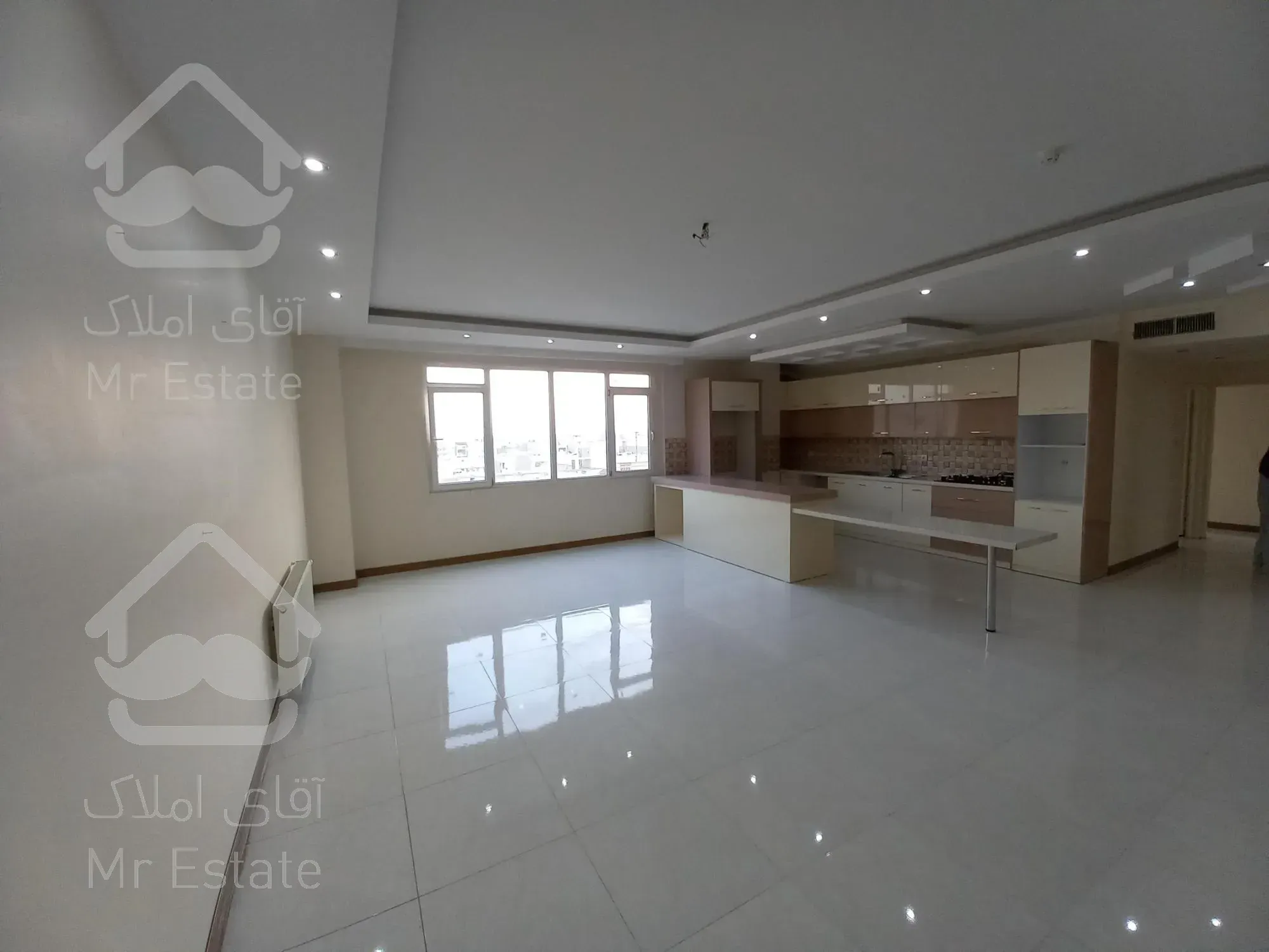 آپارتمان/۱۳۵/متر/سه/خوابه