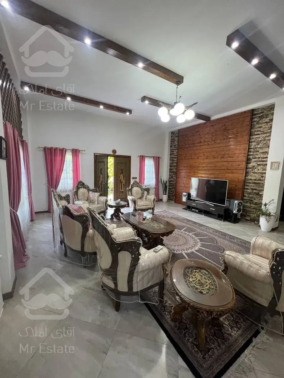 اجاره ویلا مبله شهرکی استخردار