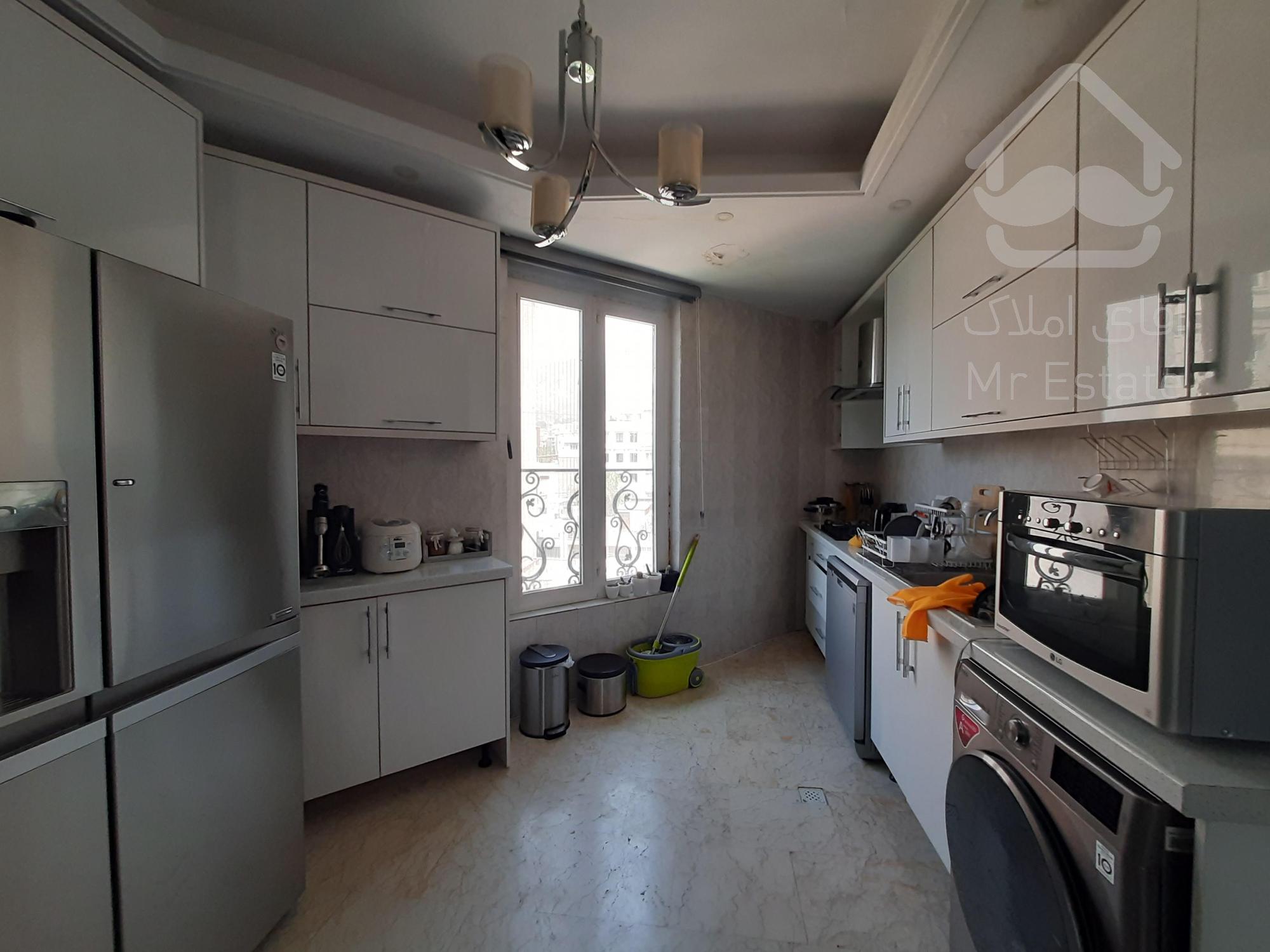 فروش ۷۰متری زیر قیمت بلوار کمالی شرقی