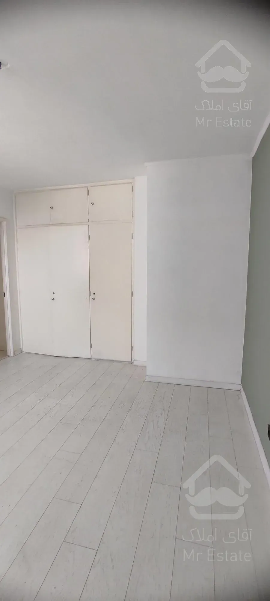 ۱۳۰متر بازسازی شده با پارکینگ مسقف آتی ساز