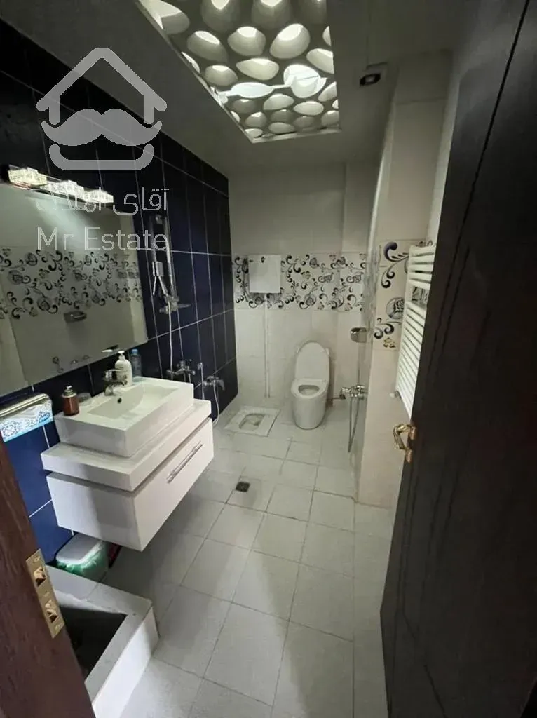 ۲۱۰ متر سند اداری خیابان آرارات