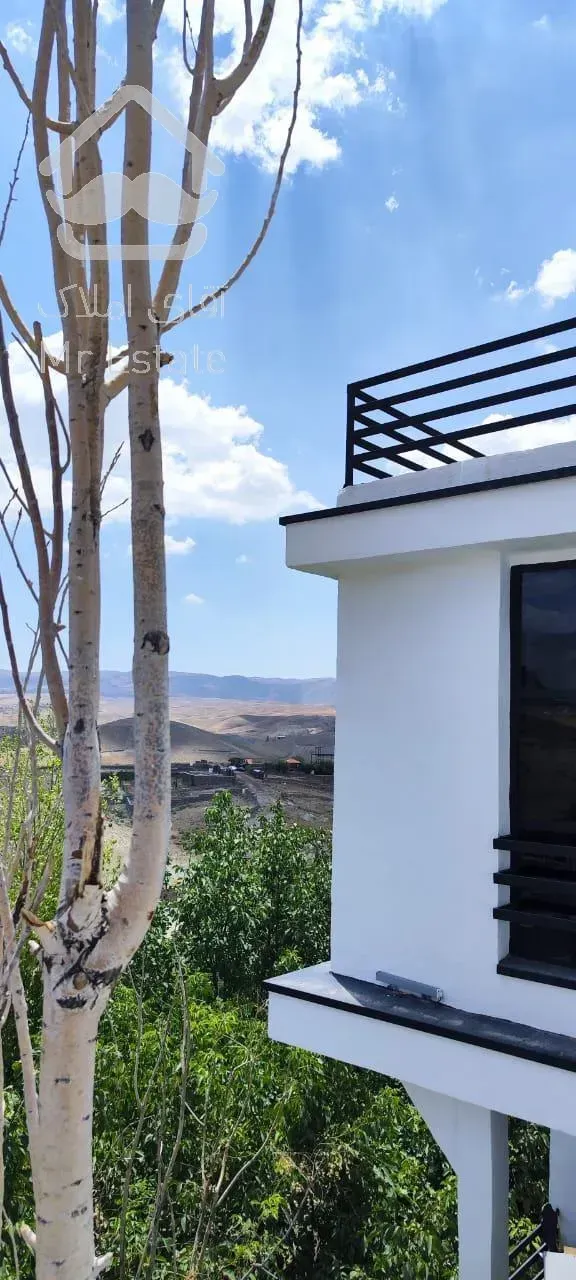 ۱۱۷۰متر زمین با ۴۰۰متر بنای نوساز(ویلایی)