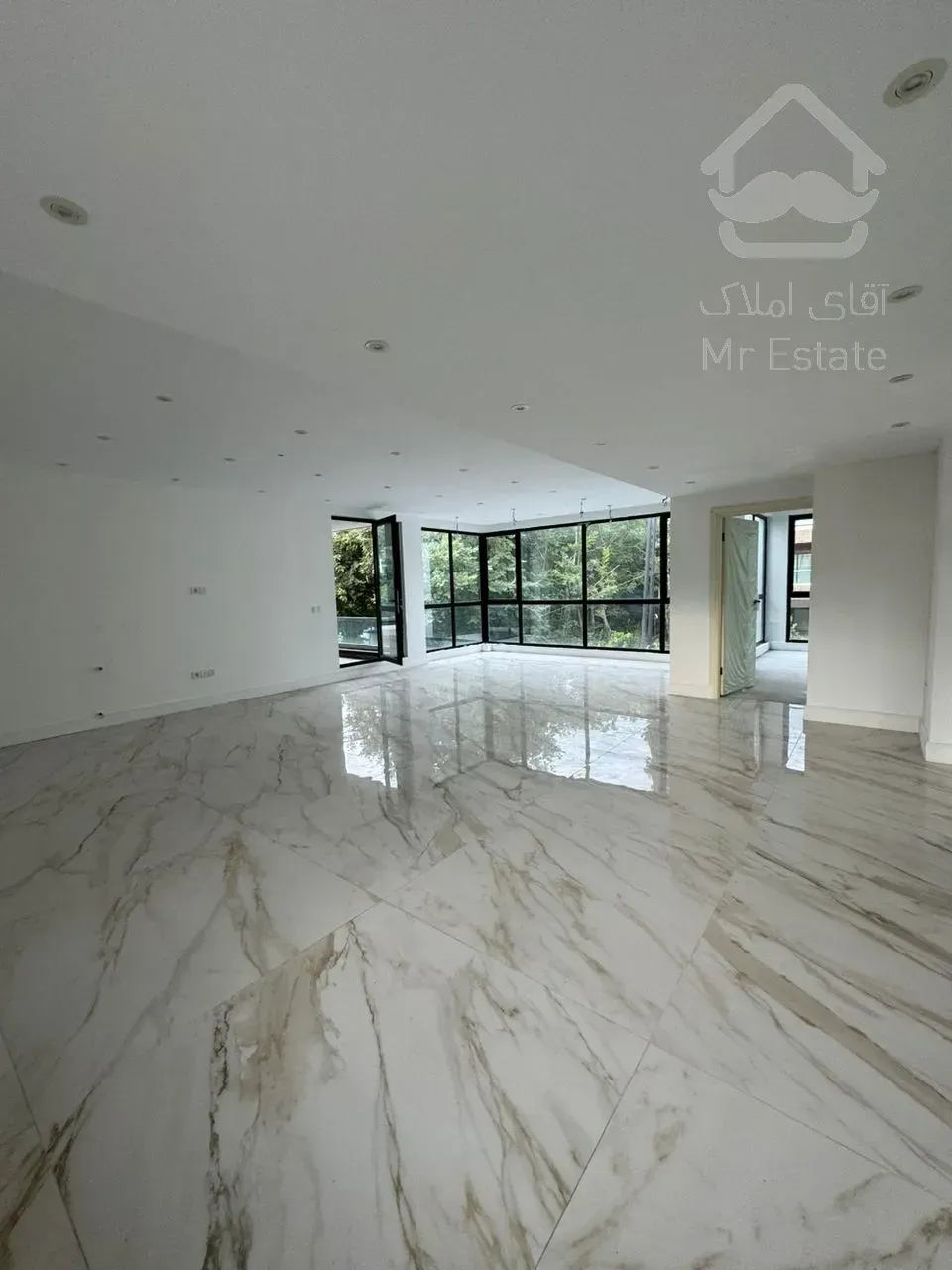 رهن و اجاره ویلا مدرن شهرکی زیر قیمت ۶۰۰متری وازیوار