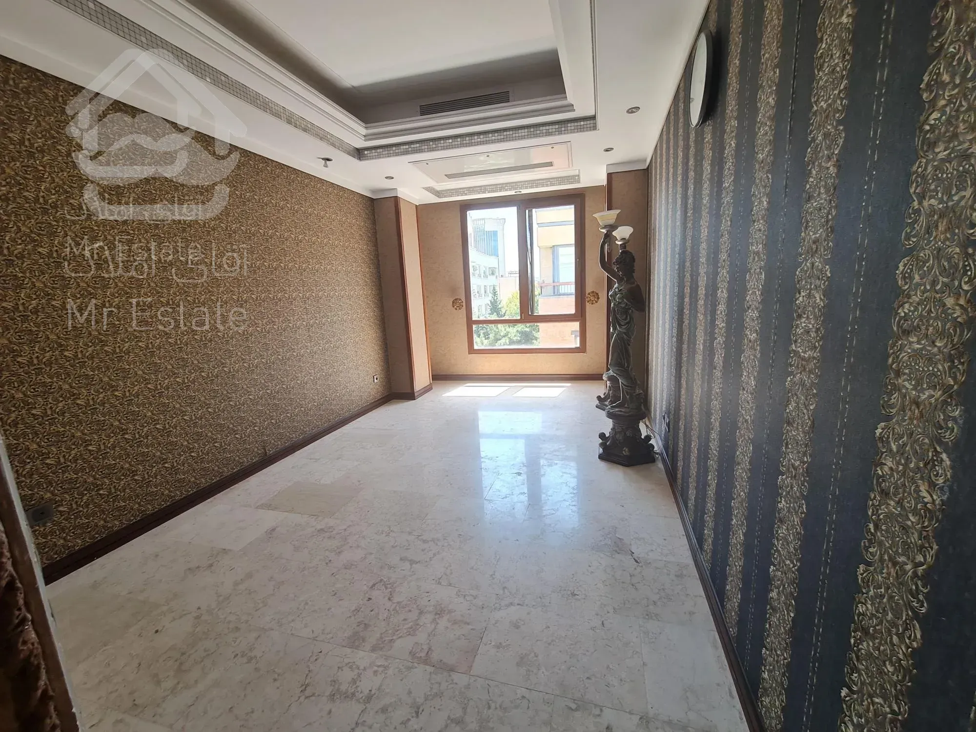 واحد ۱۹۰ متری اجاره در برج، فرمانیه