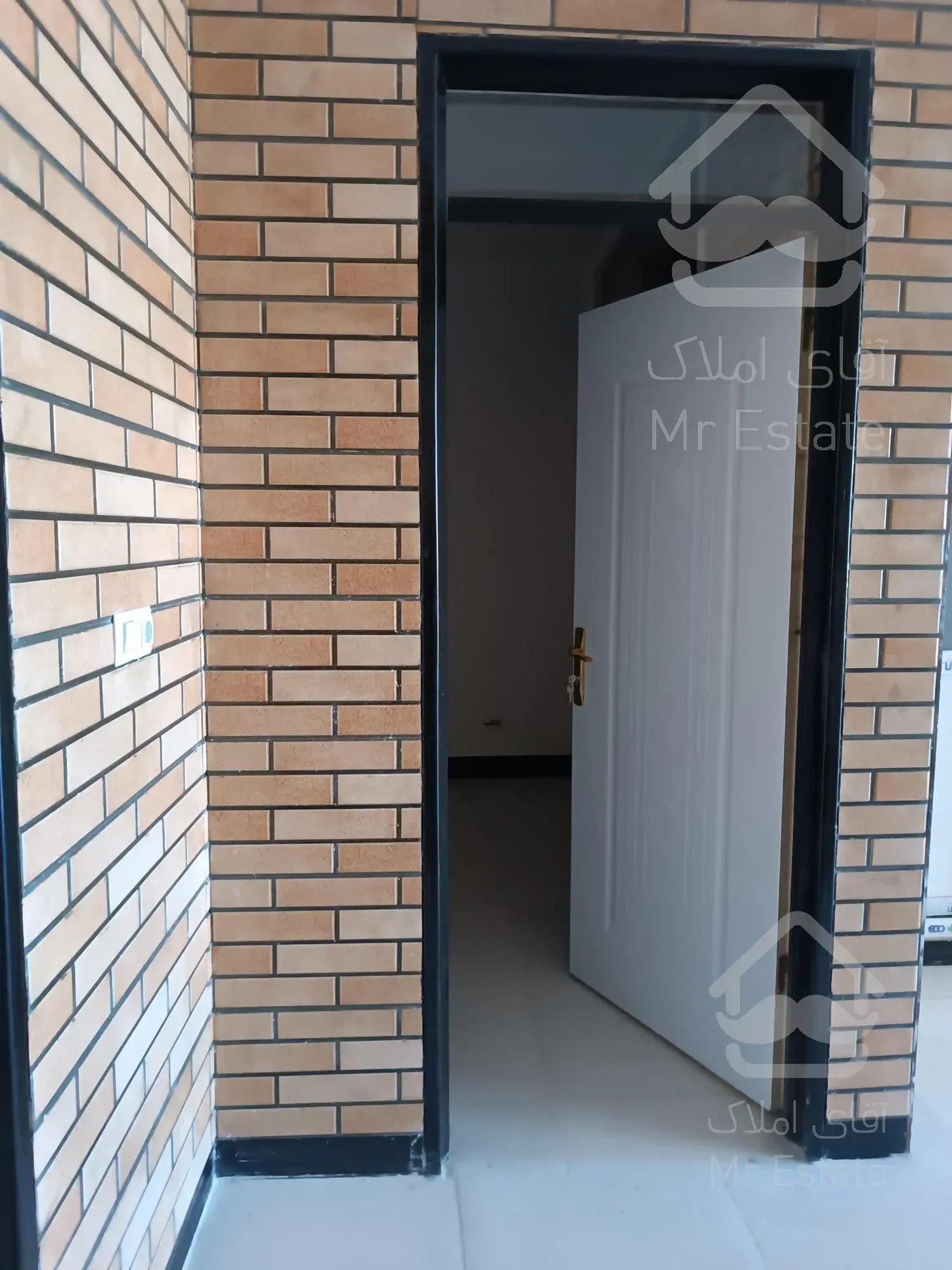 فروش منزل دو طبقه کلید نخورده شیراز - کرونی