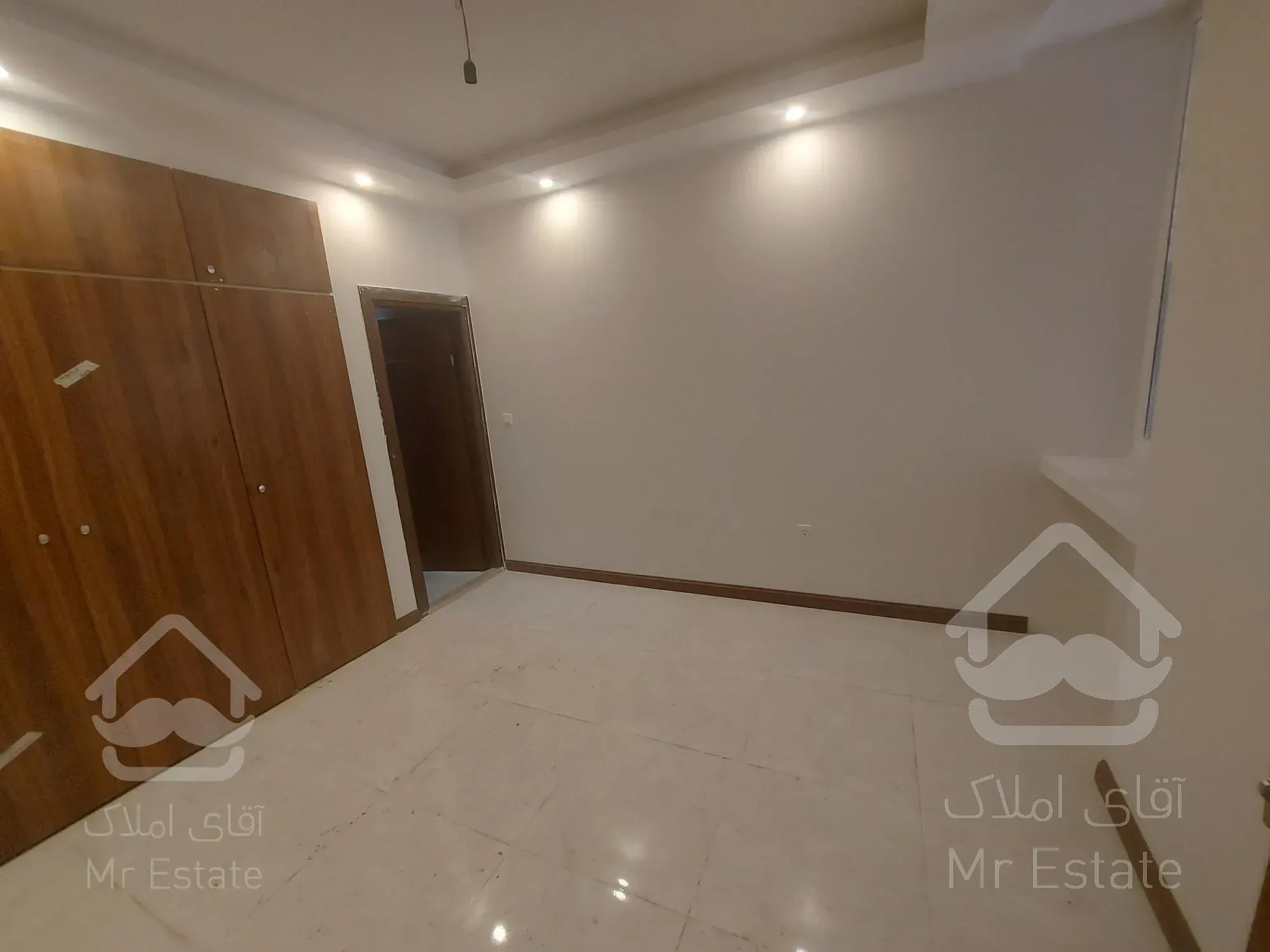 مقتح شمالی امیراتابک ۱۳۰متر رهن کامل ۳خواب