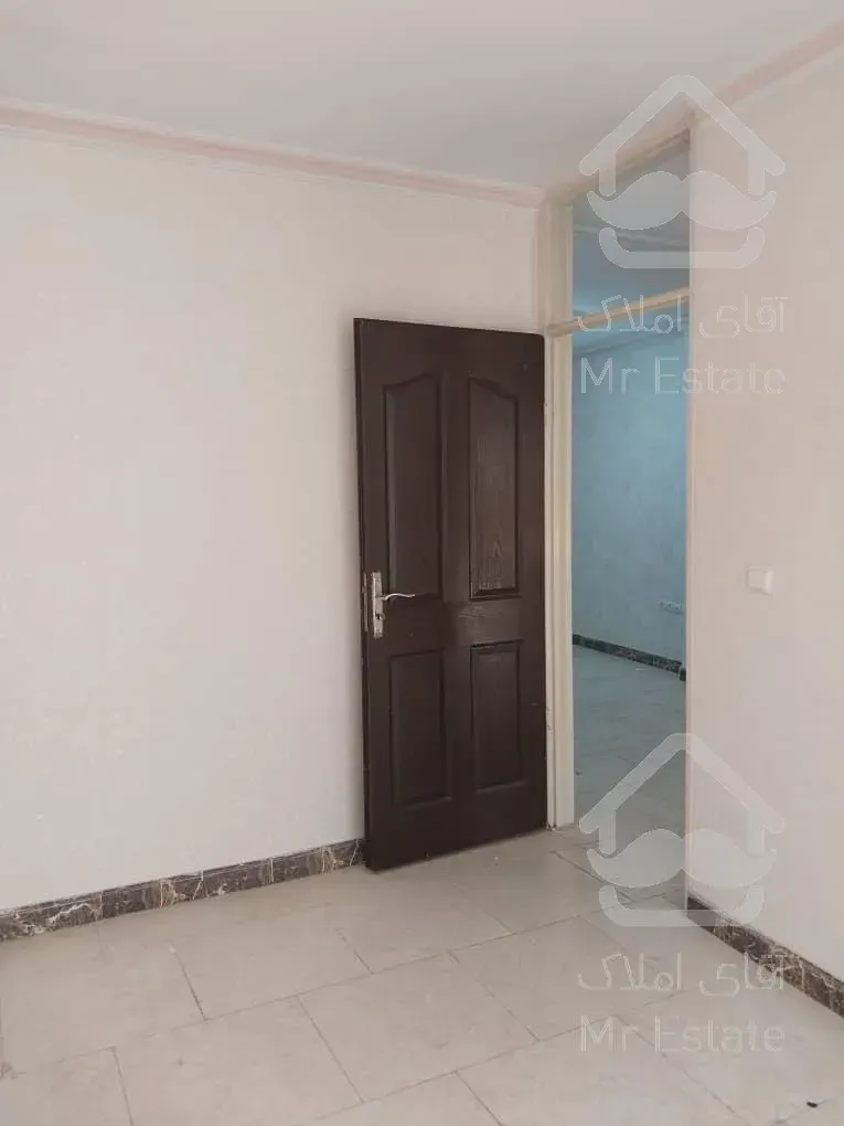 48متری/فول امکانات/خوش نقشه/پارکینگ سندی غیرمزاحم