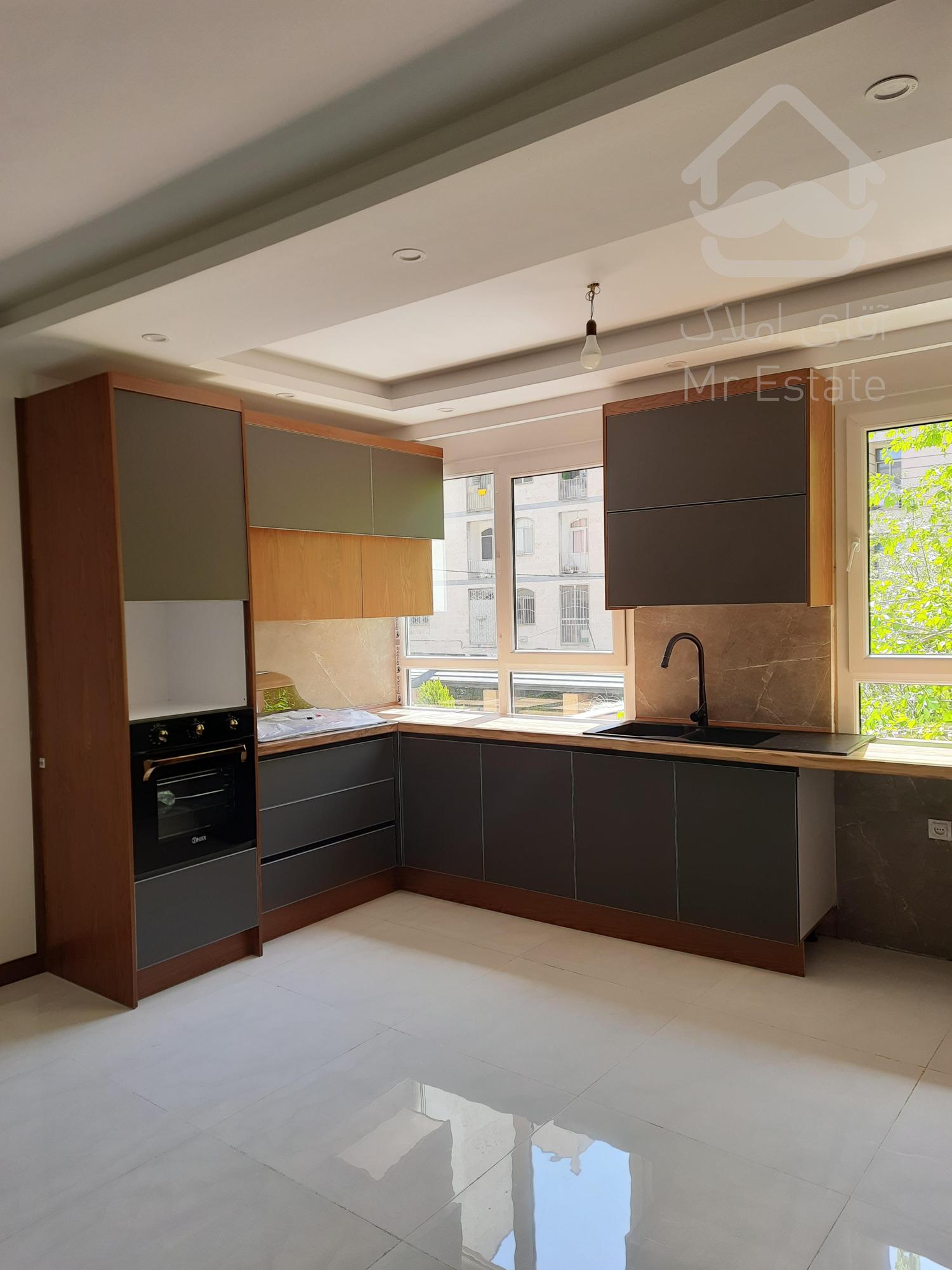 فروش ۸۰متر باکس اصلی پونک اتفتاب مستقیم