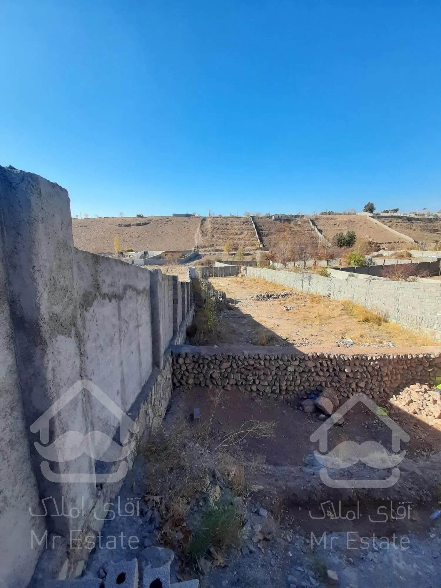 زمین ۱۰۰۰ متری چهاردیواری کوشک زر