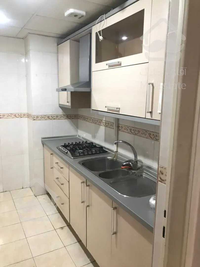 فوری فوری فروش ۱۰۰متر سند اداری شهران شمالی