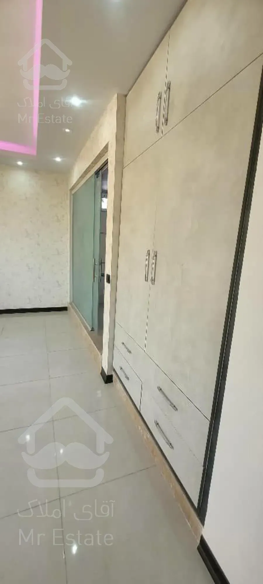 ویلا تریبلکس استخردار با روفگاردن ویو ابدی