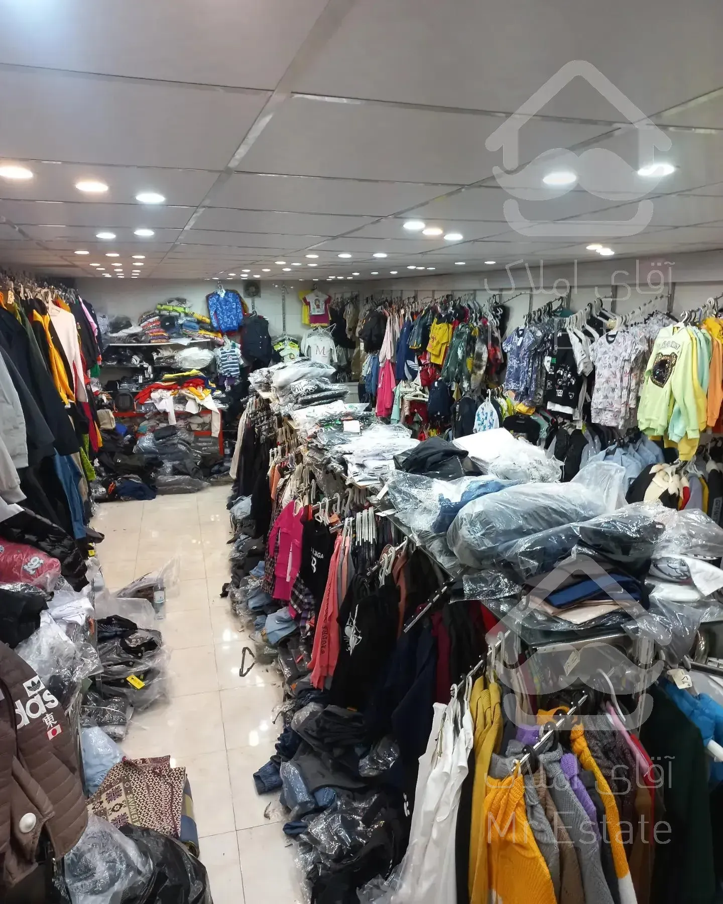 مغازه پرتردد ۲۴۵ متر بازاری