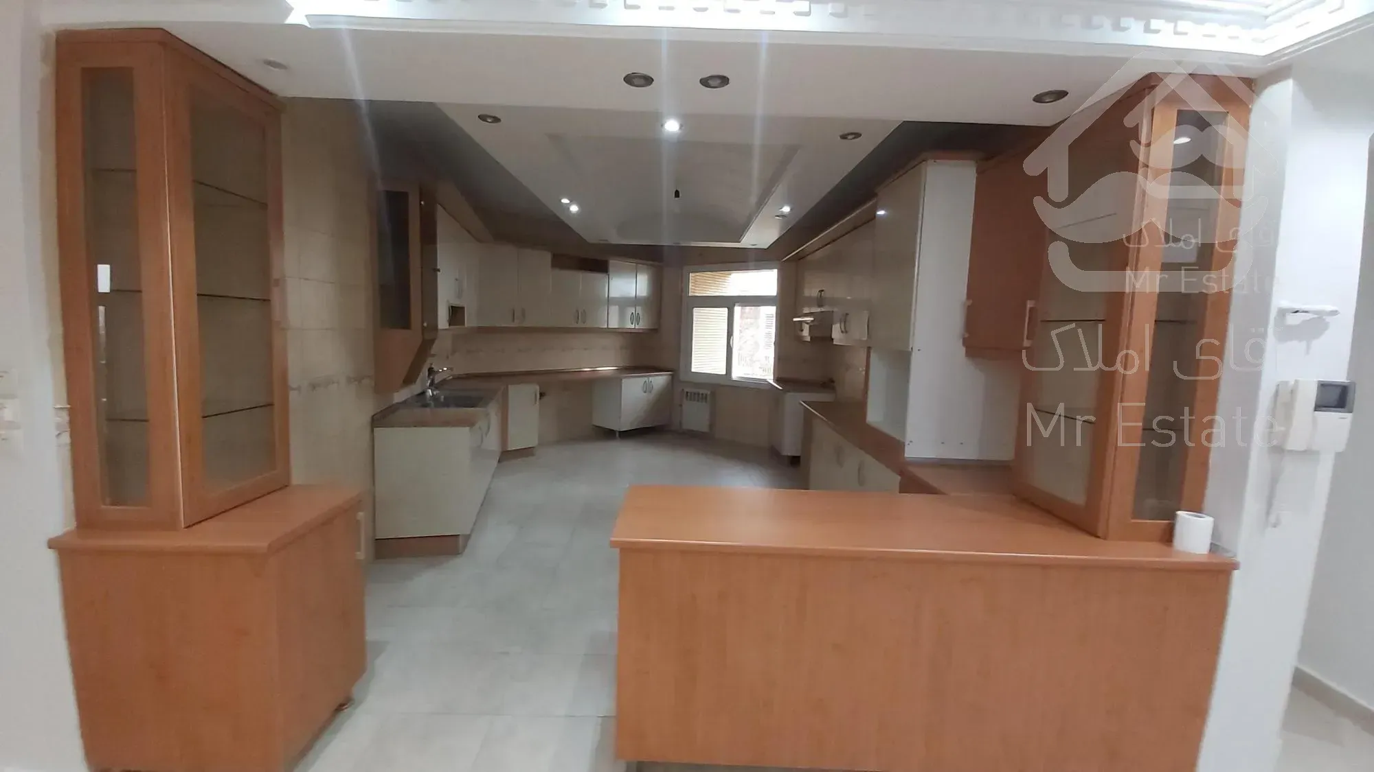 رهن و اجاره ویلا ۲۷۰ متر در شهرک غرب