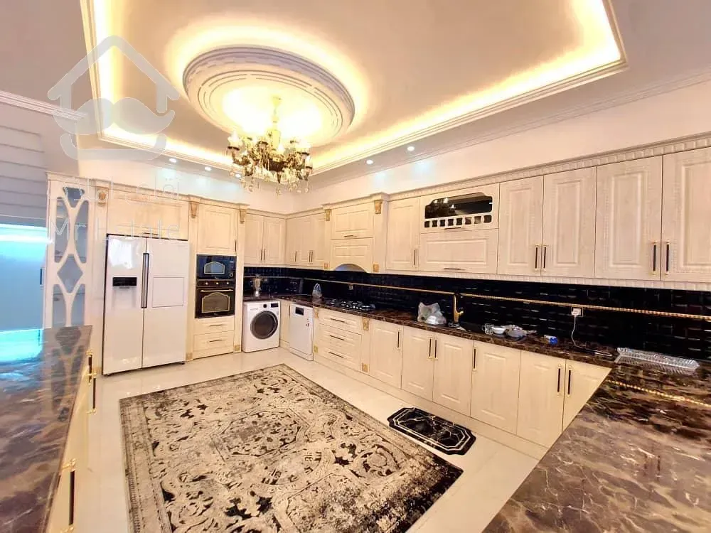 عمارت فاااخر/سنداررر/قلب شهریار