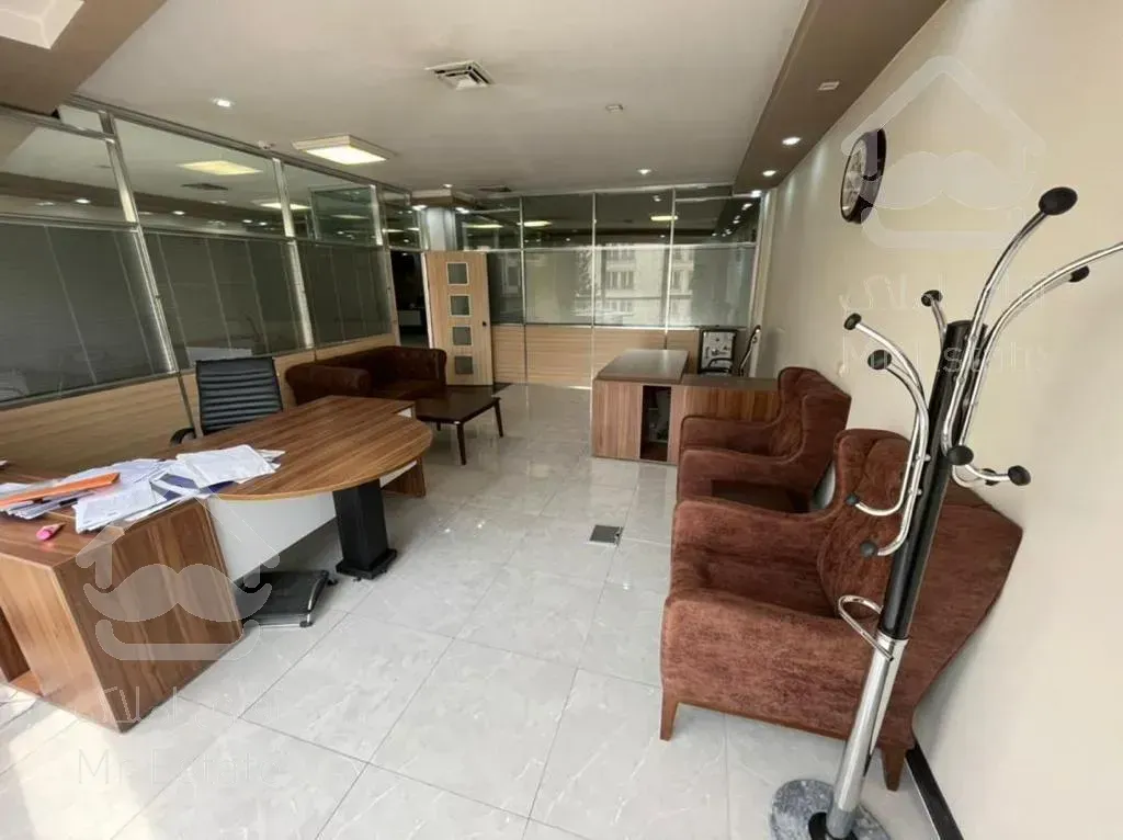 ۲۱۰ متر سند اداری خیابان آرارات