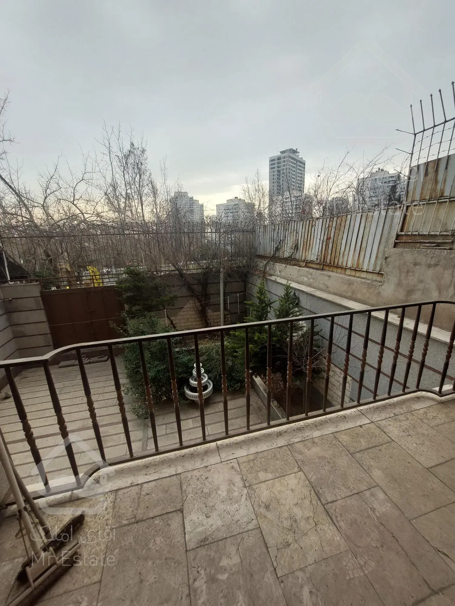 سعادت آباد کاج ۲۰۰متربر۱۰