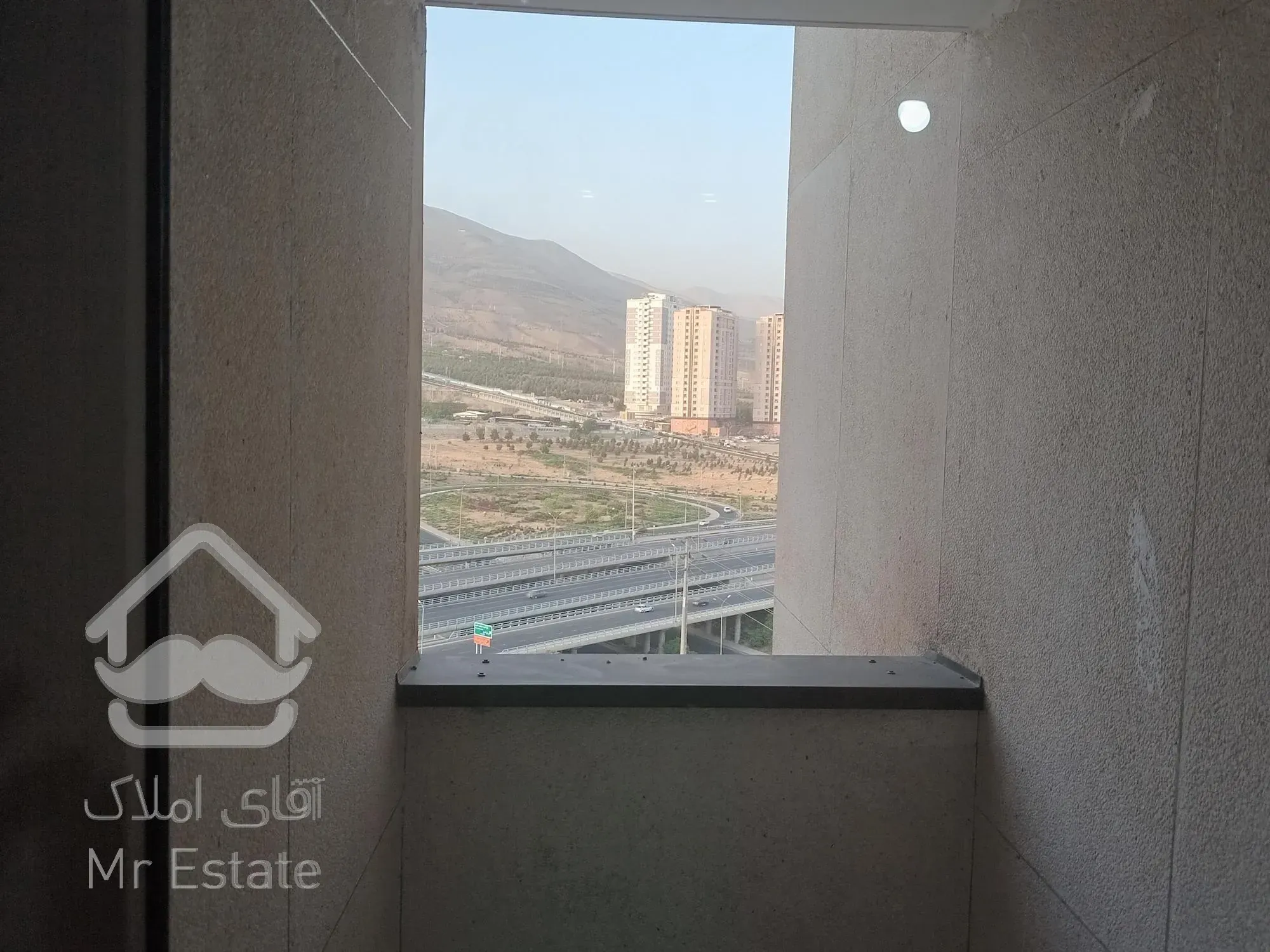 ۱۱۰ متر /۲خوابه/ برج مجلل آسمان/ دریاچه