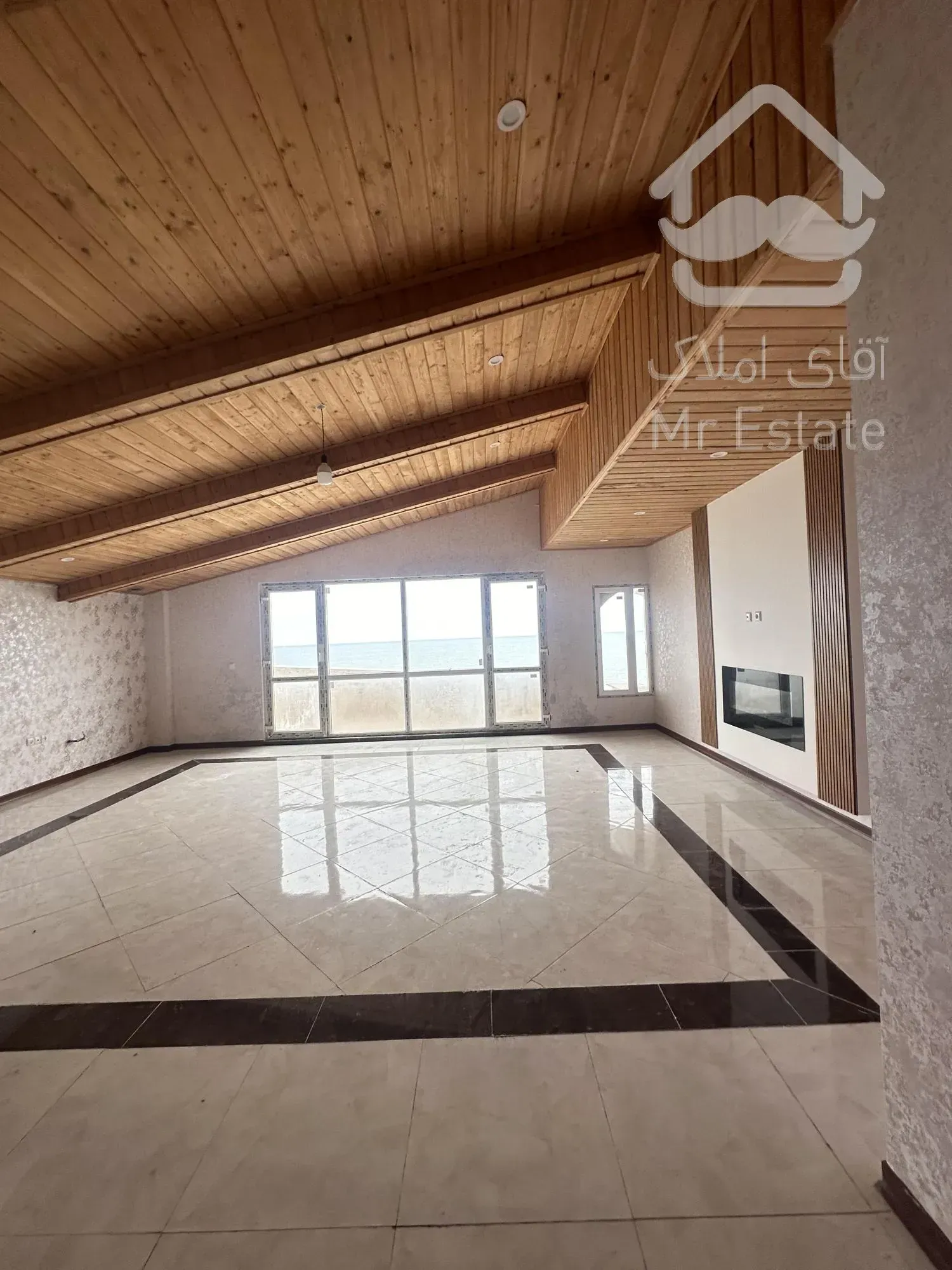 آپارتمان ساحلی طبقه هشتم در رامسر