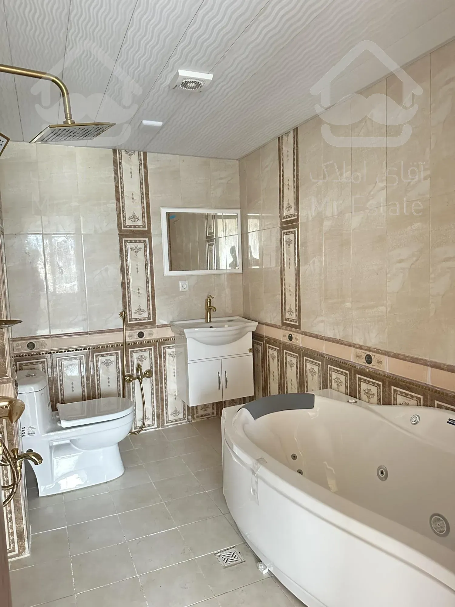 آپارتمان ساحلی طبقه هشتم در رامسر