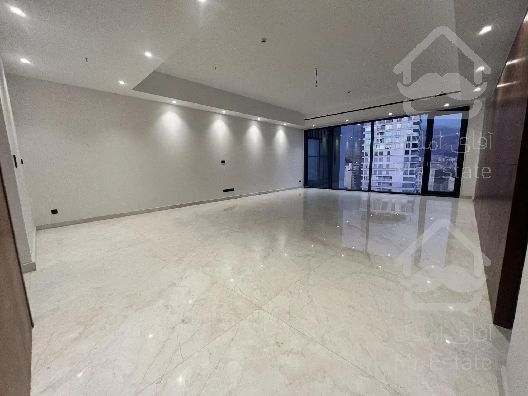 ٣٢٠متر زعفرانيه سوپر لوكس