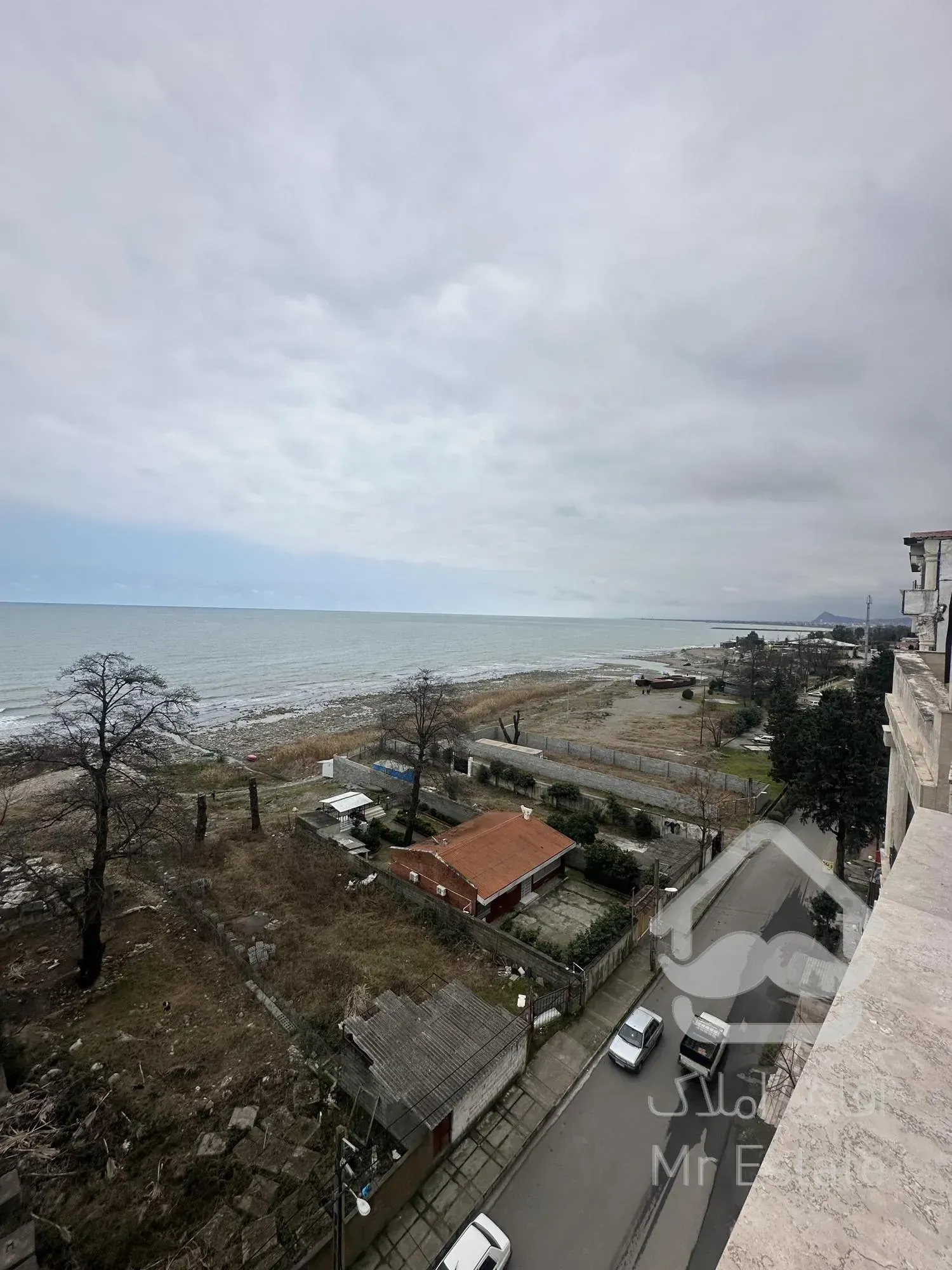 آپارتمان ساحلی طبقه هشتم در رامسر