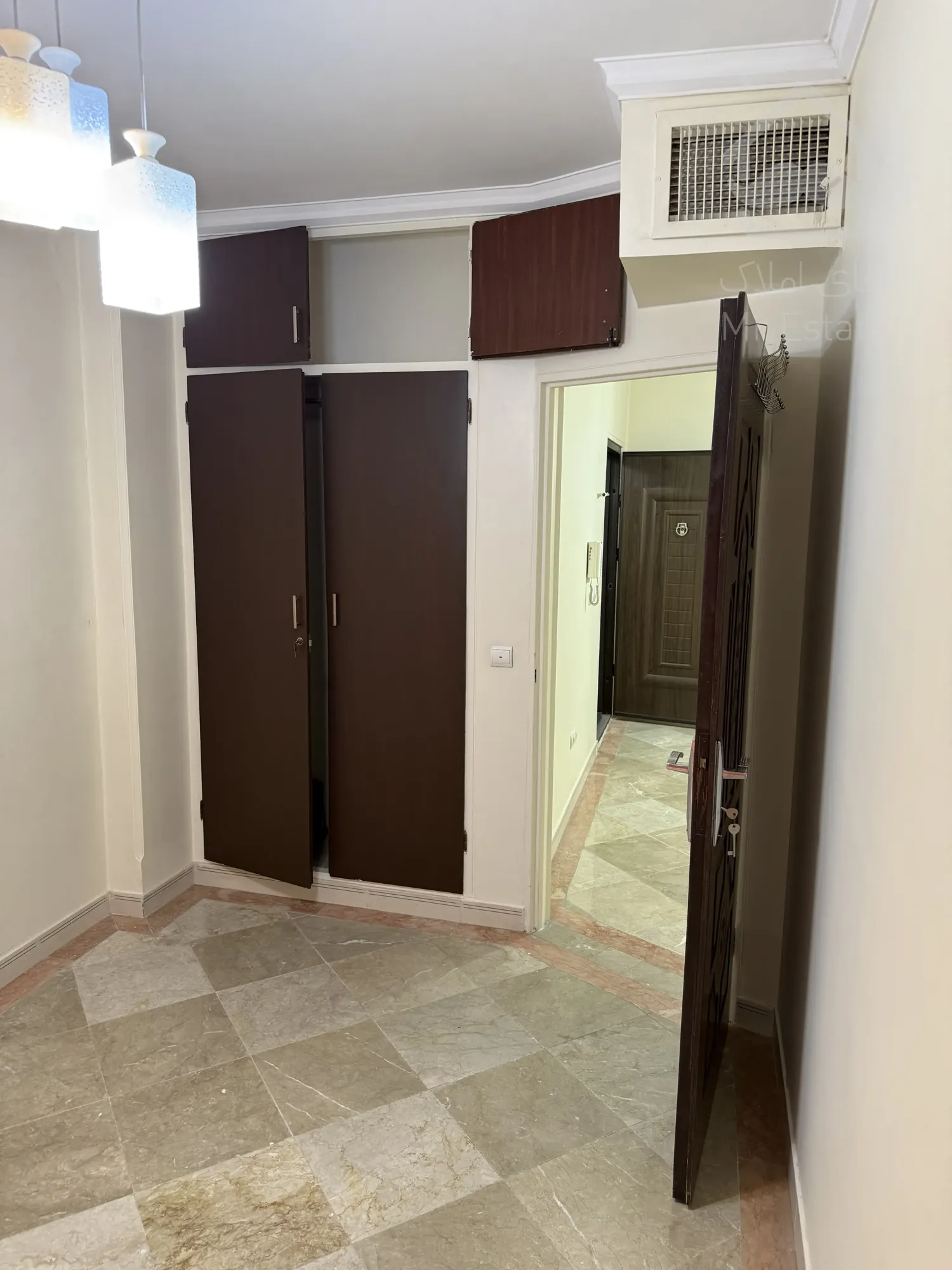 ۴۵ متری تک واحدی ۹ ساله