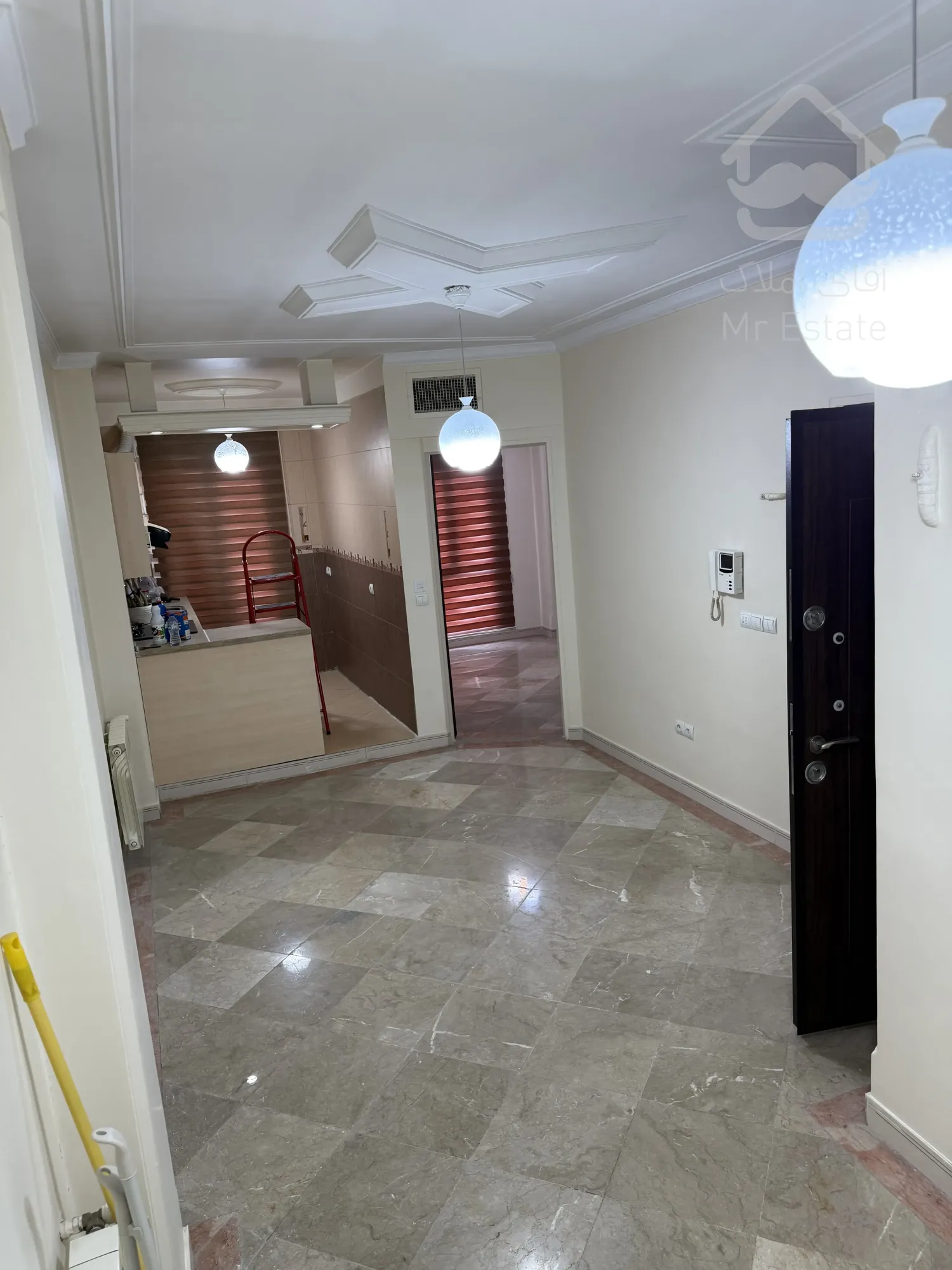 ۴۵ متری تک واحدی ۹ ساله