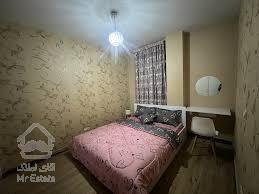 رهن و اجاره آپارتمان 112 متری دریاچه چیتگر دارای سالن بزرگ و نورگیر