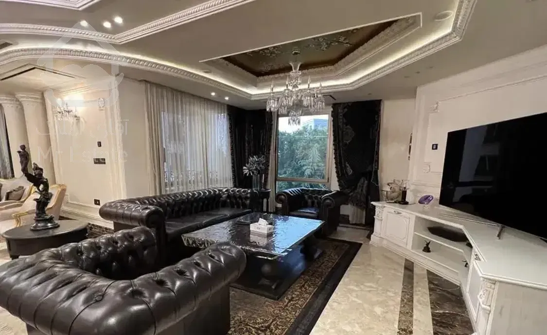 ۳۰۰ متر ۴ خواب/زیر قیمت/المالسی در قلب آجودانیه