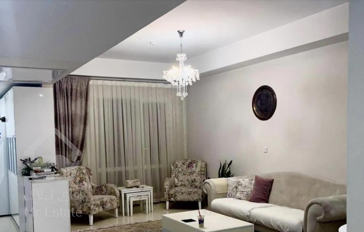 ۹۹ متر / دو خواب / غرق نور / شهران شمالی