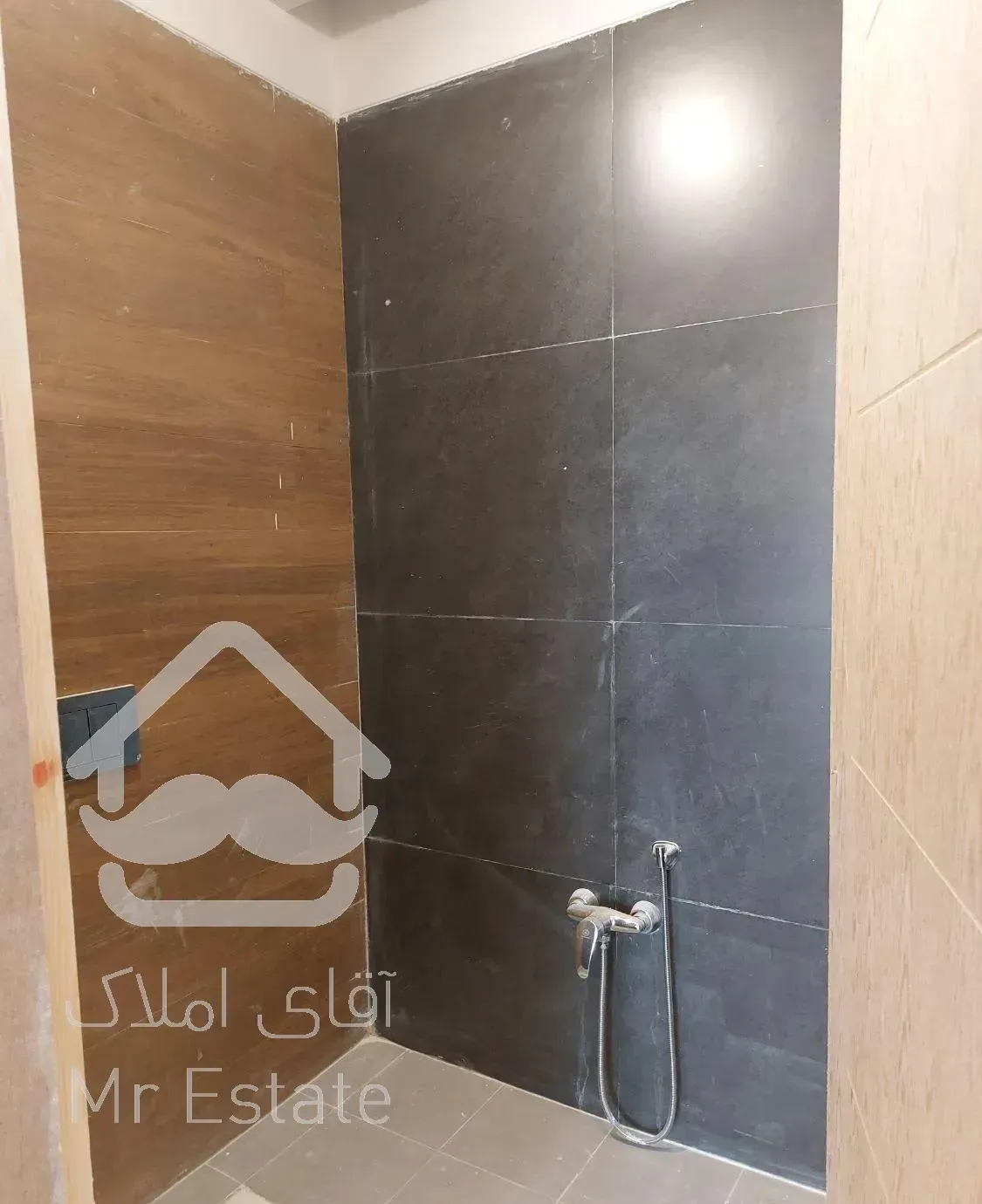 ۱۴۹متر کلید نخورده گلچین شمالی