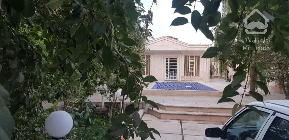 ویلا ۲۰۰۰متری