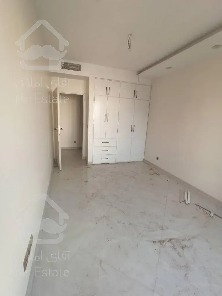 پاسداران 100 متر با سند اداری