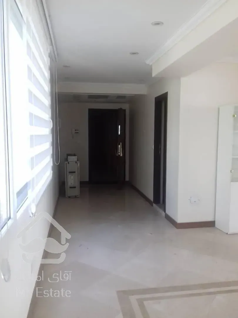 فروش اداری 85 متر بر اختیاریه تابلو خور عالی