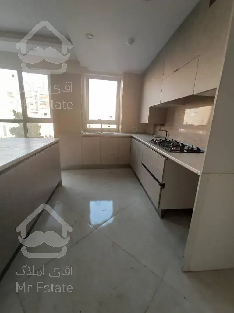 132 متر در بهترین لوکیشن دروس