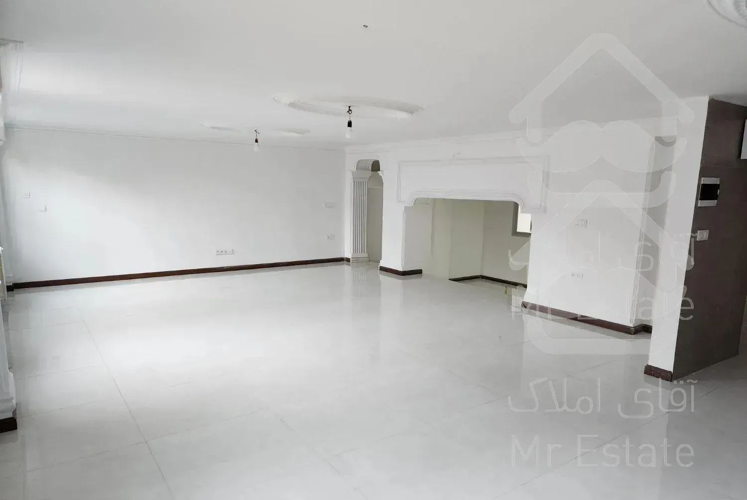 ۱۲۵ متر دو خواب.بازسازی کامل،شهرک قائم