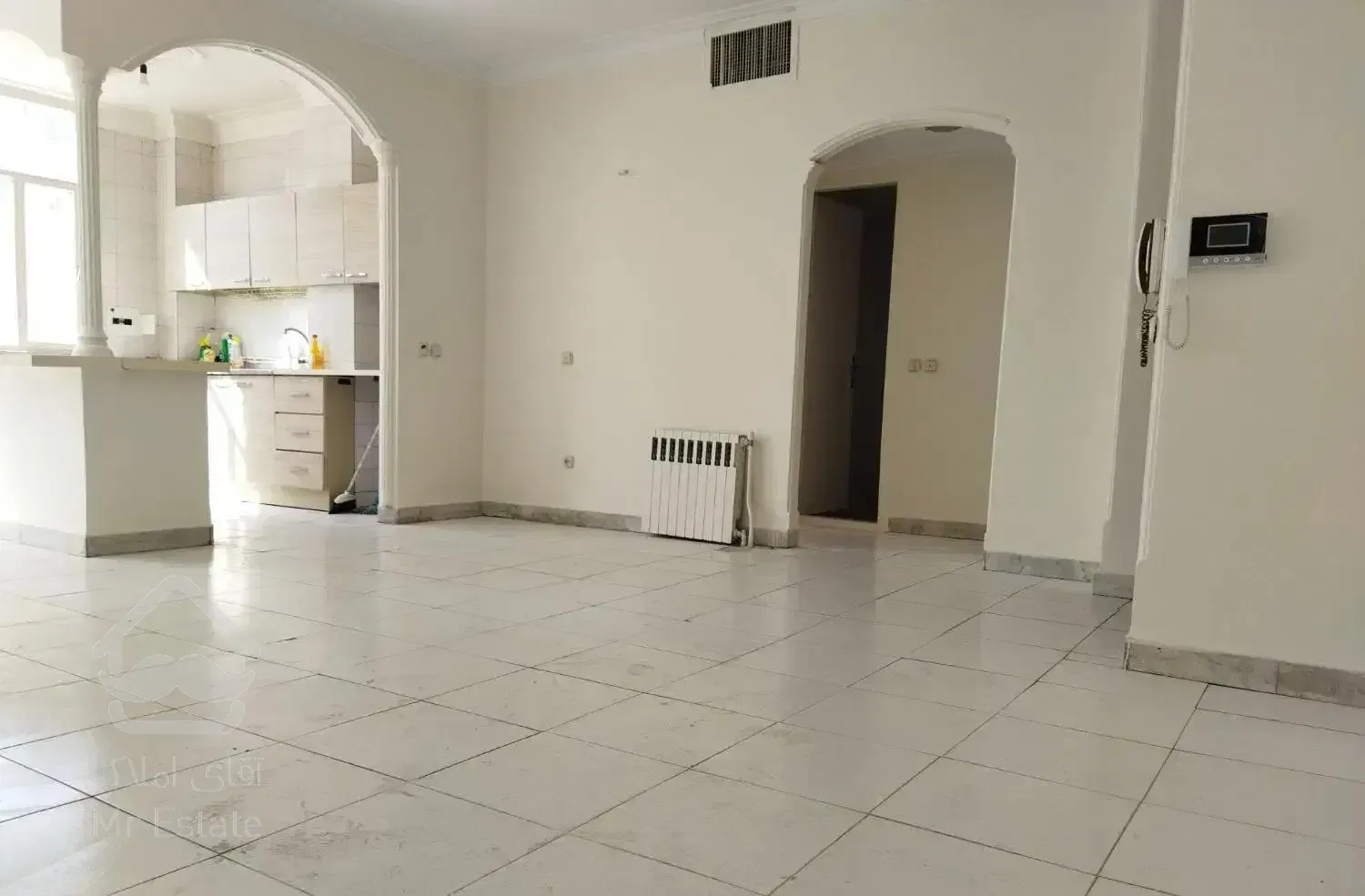 70 متر / حیاط خلوت اختصاصی/ تقاطع شریعتی و مطهری