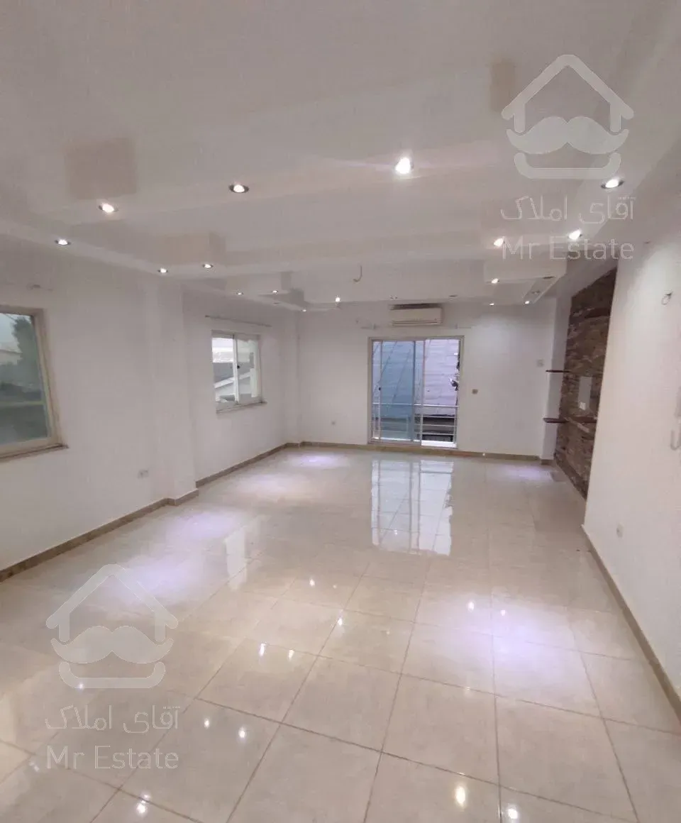 اجاره خانه ۱۳۰ متری طبقه اول در چالوس