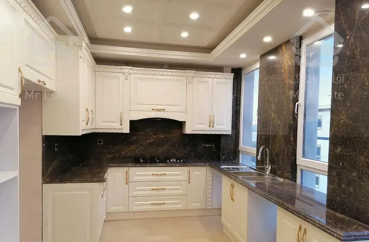 ۲۳۰متر نوساز تکواحد 3پارکینگه غربیهای فلکه اول