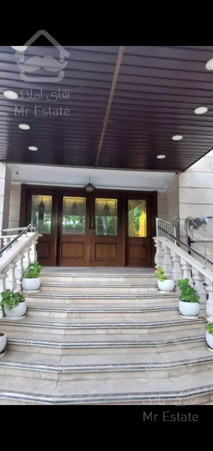 آپارتمان ۱۳۰ متری سه خوابه  شیک و مدرن درکه