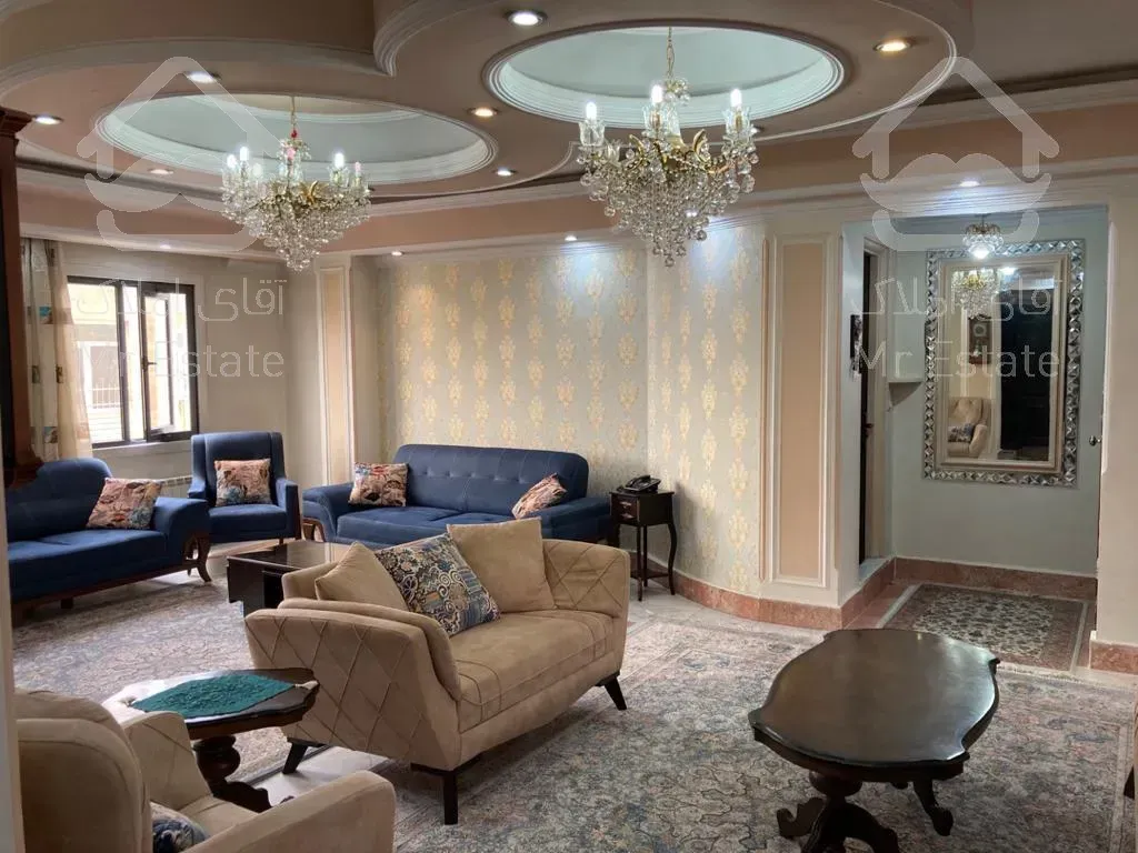 ۱۱۵ متر تک واحدی میدان اتریش