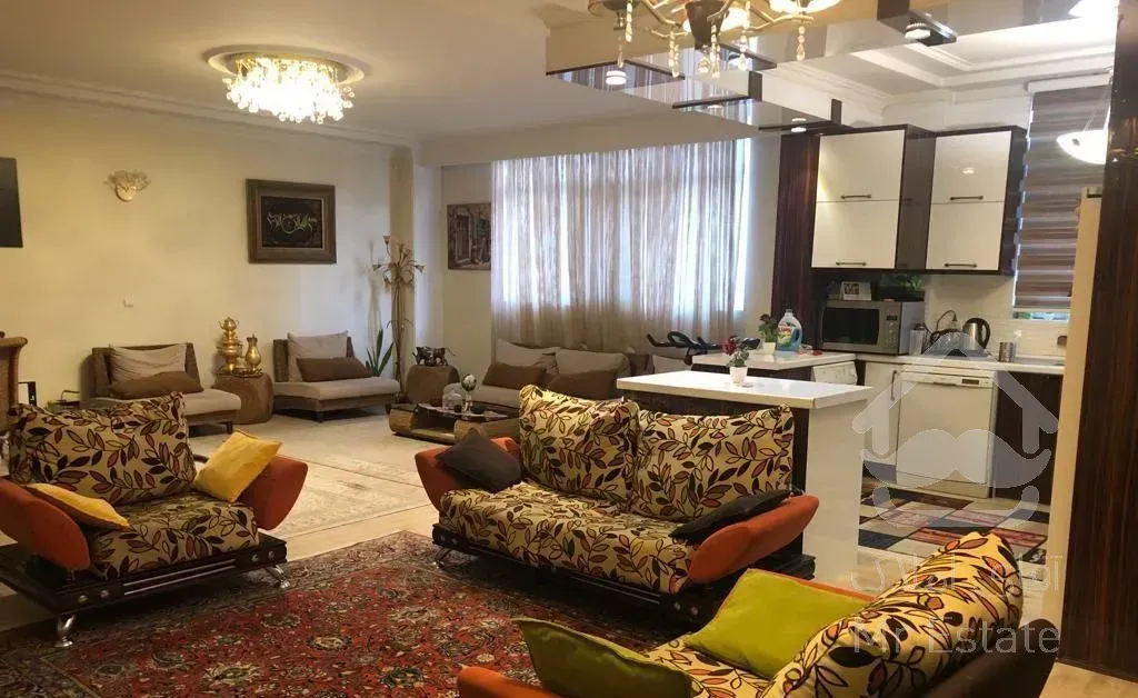 خانه ویلایی ۱۶۰ متر / ۴ خوابه/ ۲ پارکینگ/ شمس‌آباد