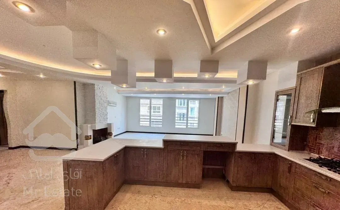 آپارتمان ۱۶۵ متری ، ۳ خواب ، تاپ لوکیشن کوی فراز