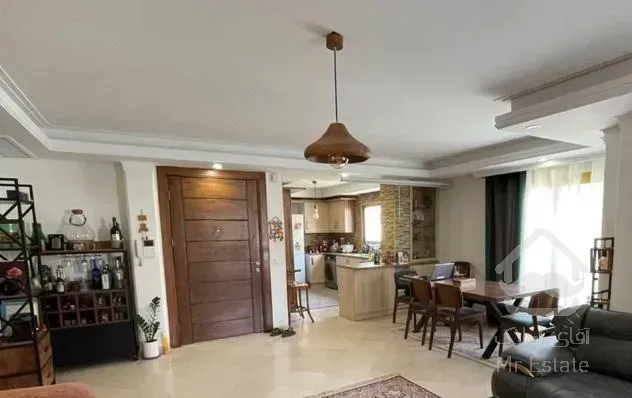 ۹۰متر دو خواب/ساختمان با اصالت/ورودی شیک