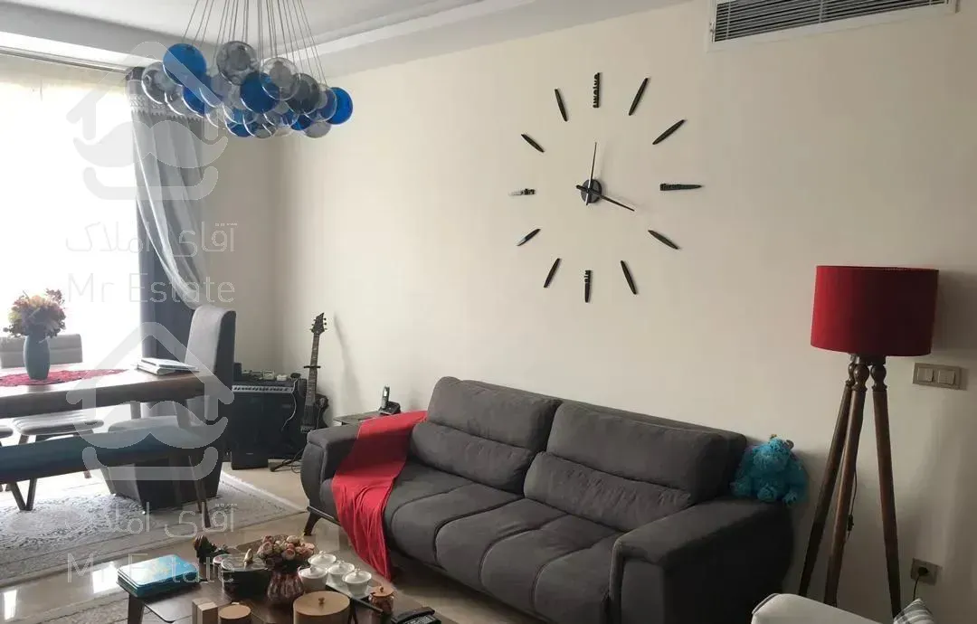 شیراز/شیخ بهایی164متر3خ/تکواحدی/2پارکینگ/2طرف نور