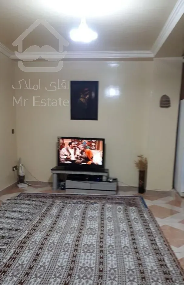 ۴۹ متر / فول امکانات / پارکینگ سندی / وام دار