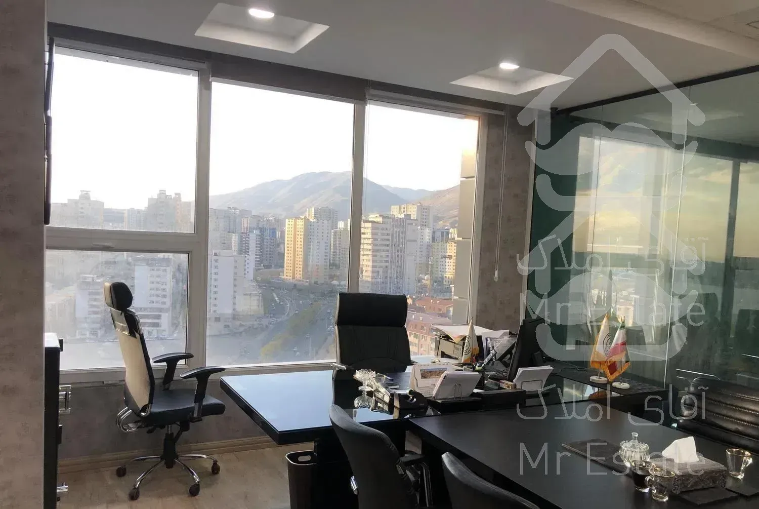 ۱۰۰ متر سند اداری ویو دریاچه