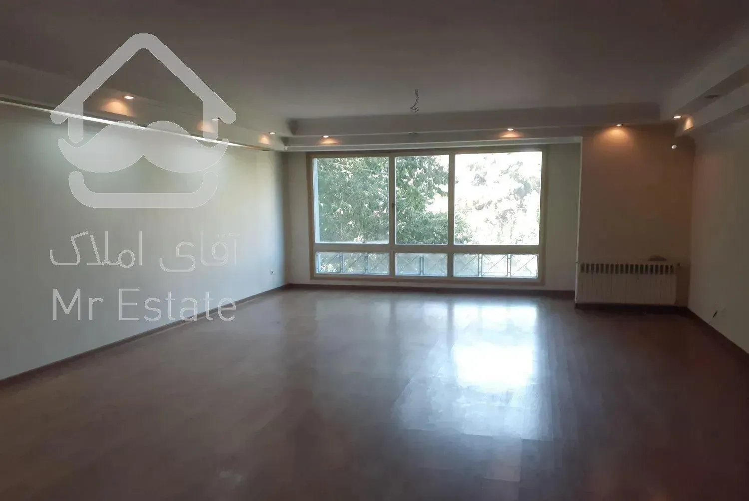 اپارتمان ۱۳۵متری ۳خواب